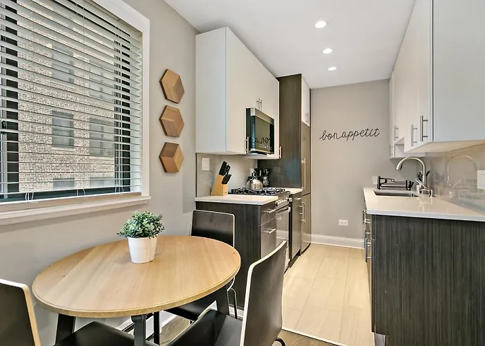 In Close To Boystown - Oakdale 204 Rep Apartamento *